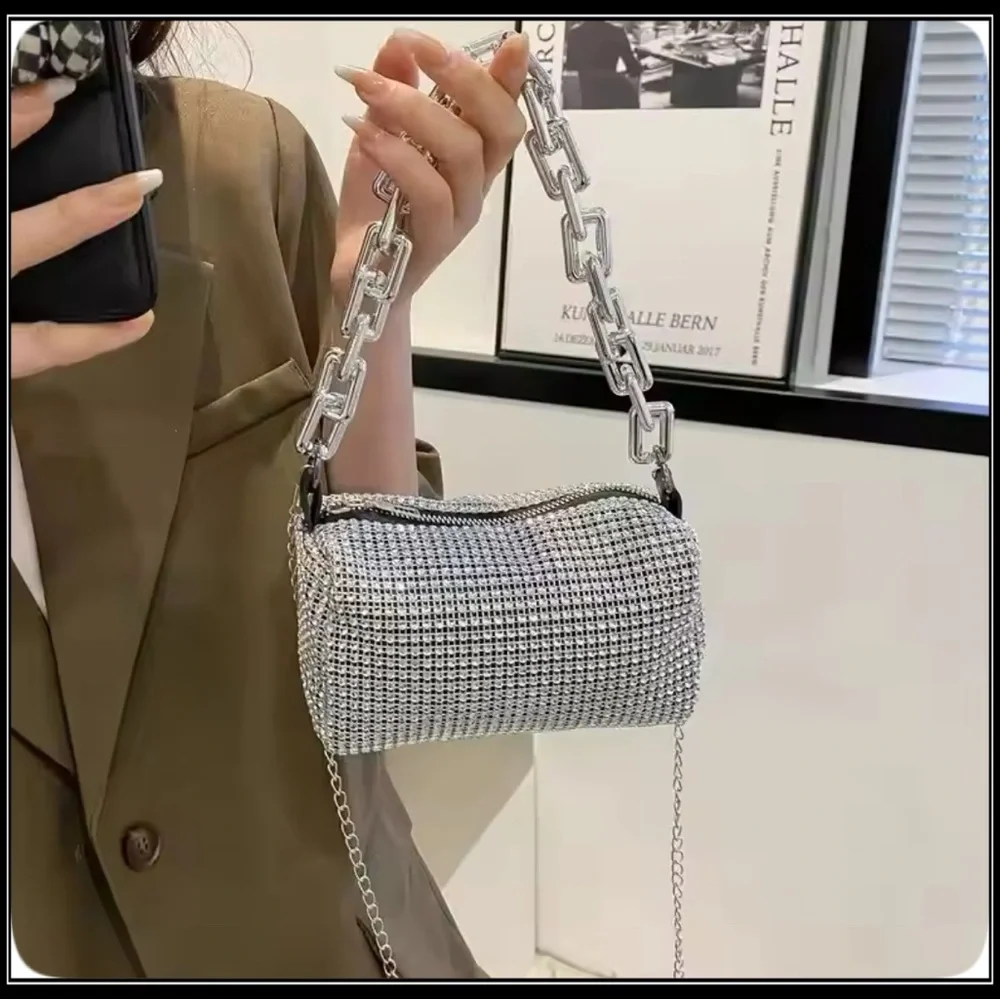 NEW SILVER & BLACK CRYSTAL NETTED MESH CHAIN LINK FORMAL BARREL BAG PURSE